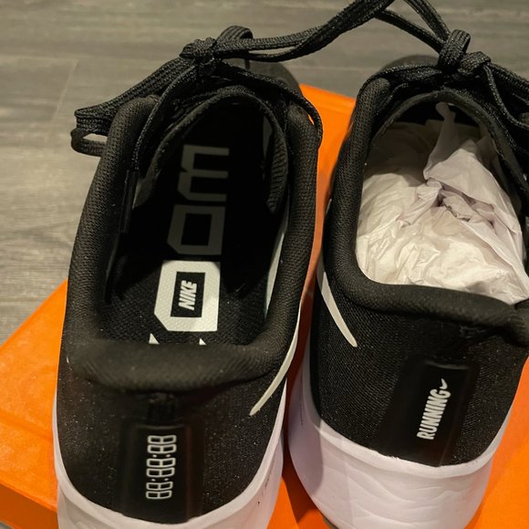 Nike Air Zoom Pegasus 37 US9 MEN'S Black & White Running shoes - Picture 6 of 8